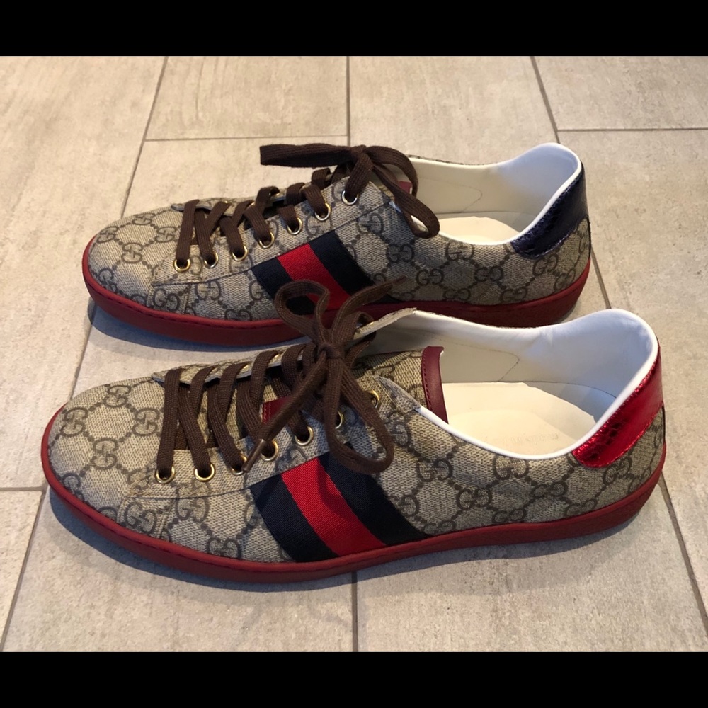 Gucci GG Supreme Sneakers